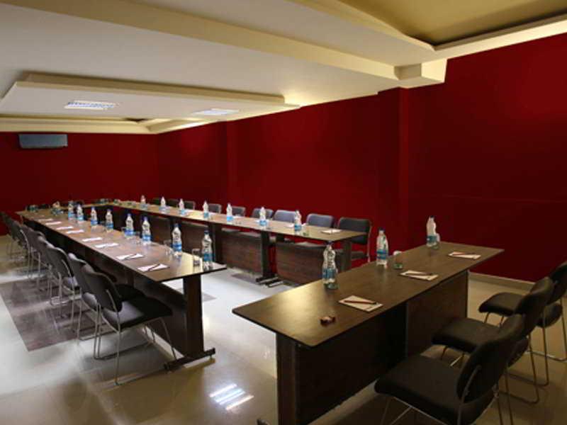 Emblem Hotel Sector 14 Gurgaon Negócio foto