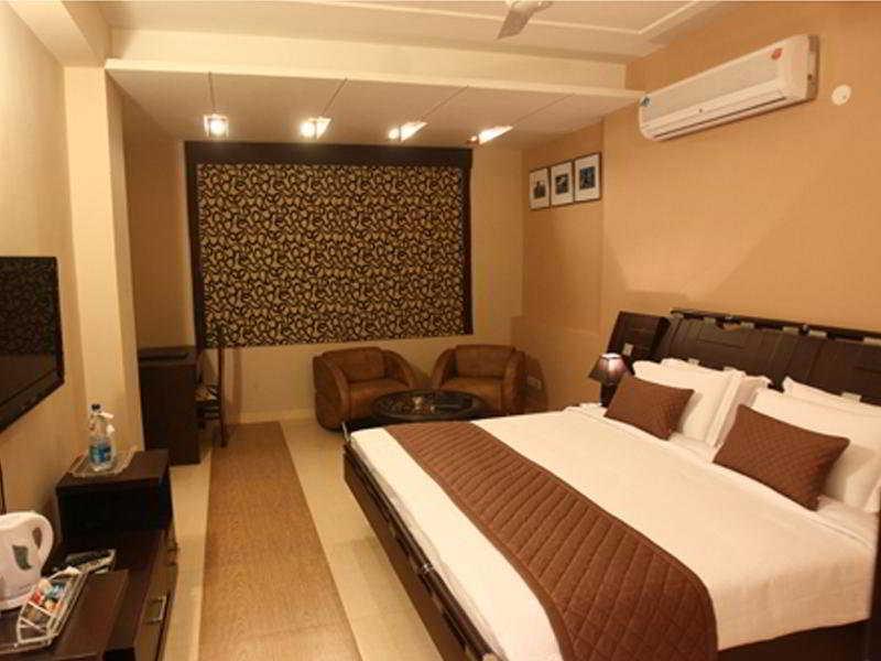 Emblem Hotel Sector 14 Gurgaon Quarto foto